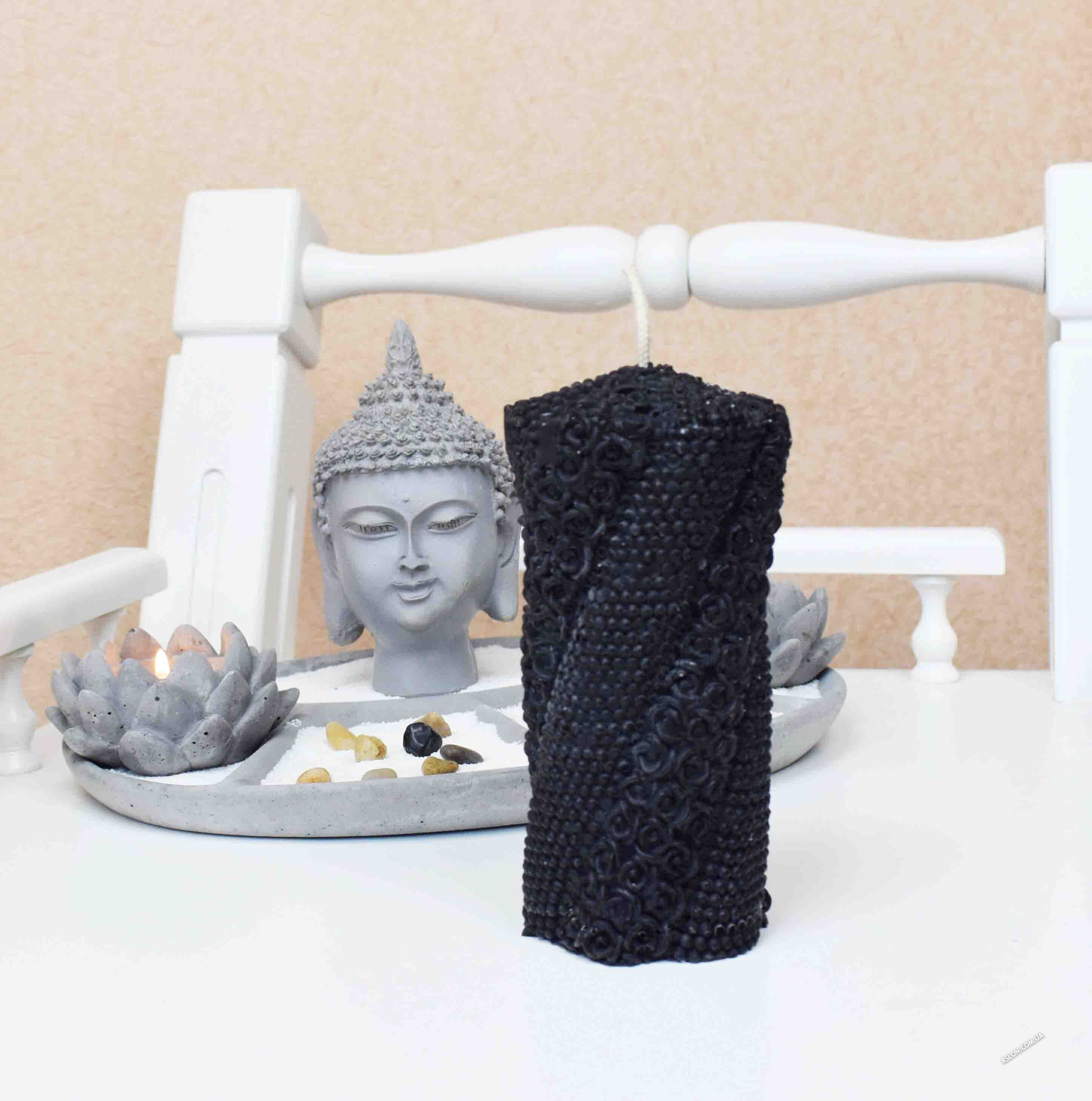 Свічка "перлова хвиля з трояндами".Колір: Чорний. Висота:15см. Матеріал:Парафін.