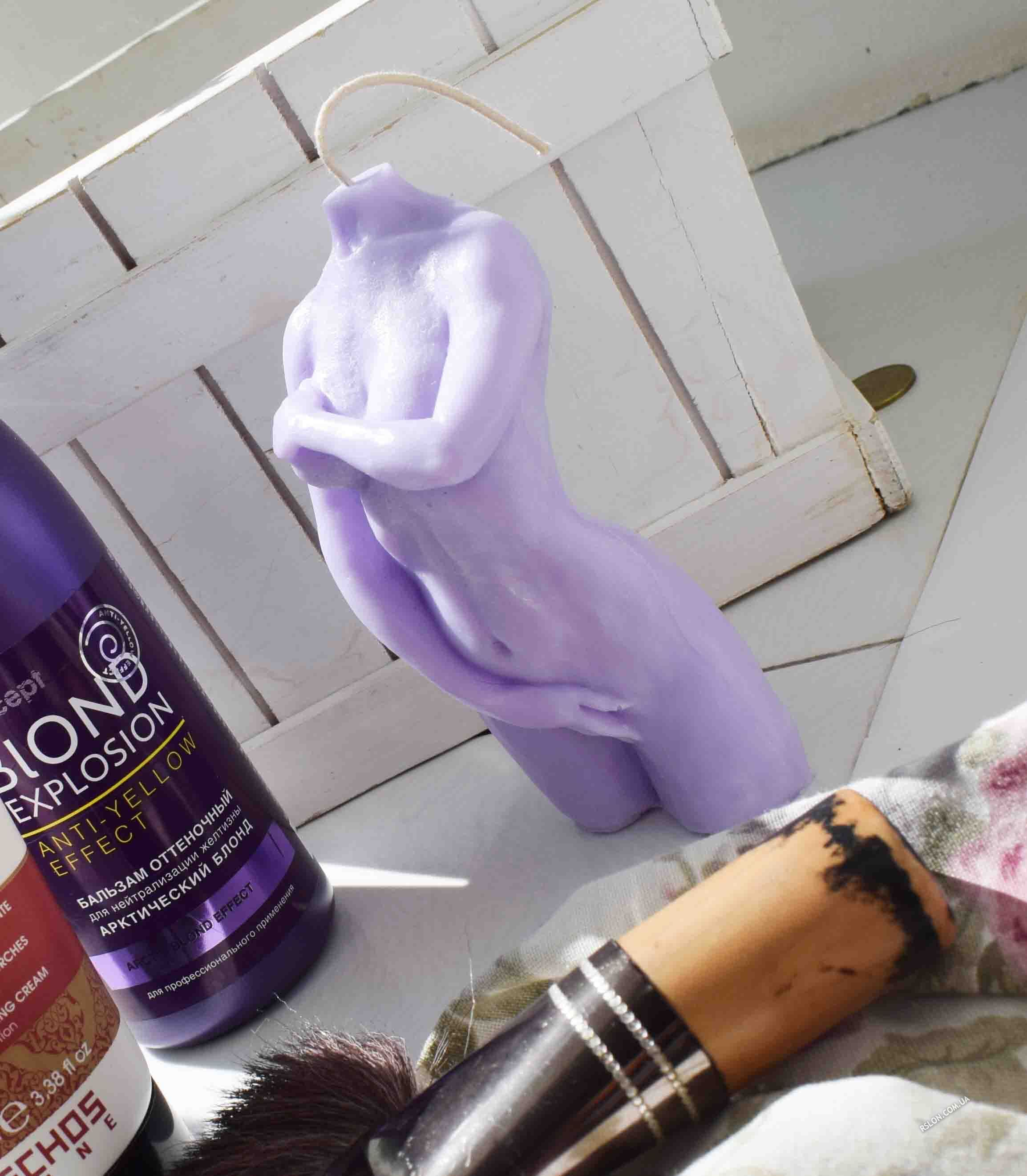 Свічка жіноча фігура "Афродіта".Колір: Бузковий Висота: 13.5 см. Матеріал: парафін